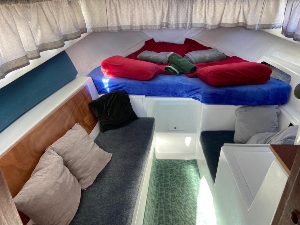 Nice Boat To Sleep In Barcelona 圣阿德里安-德贝索斯 外观 照片